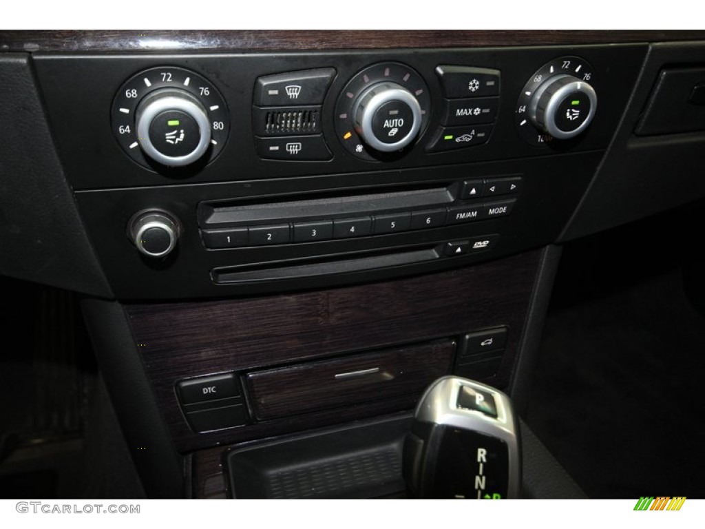 2008 BMW 5 Series 528i Sedan Controls Photos