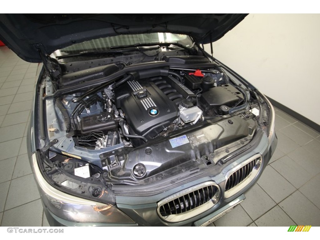 2008 BMW 5 Series 528i Sedan Engine Photos