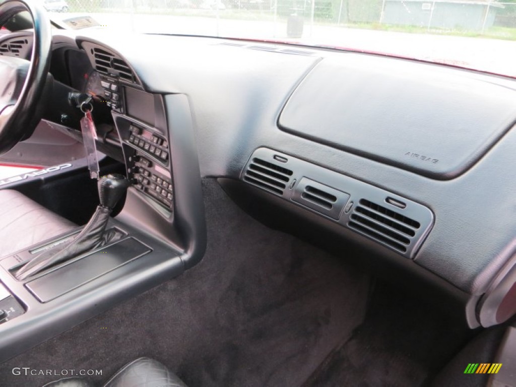 1994 Chevrolet Corvette Coupe Black Dashboard Photo #80996010