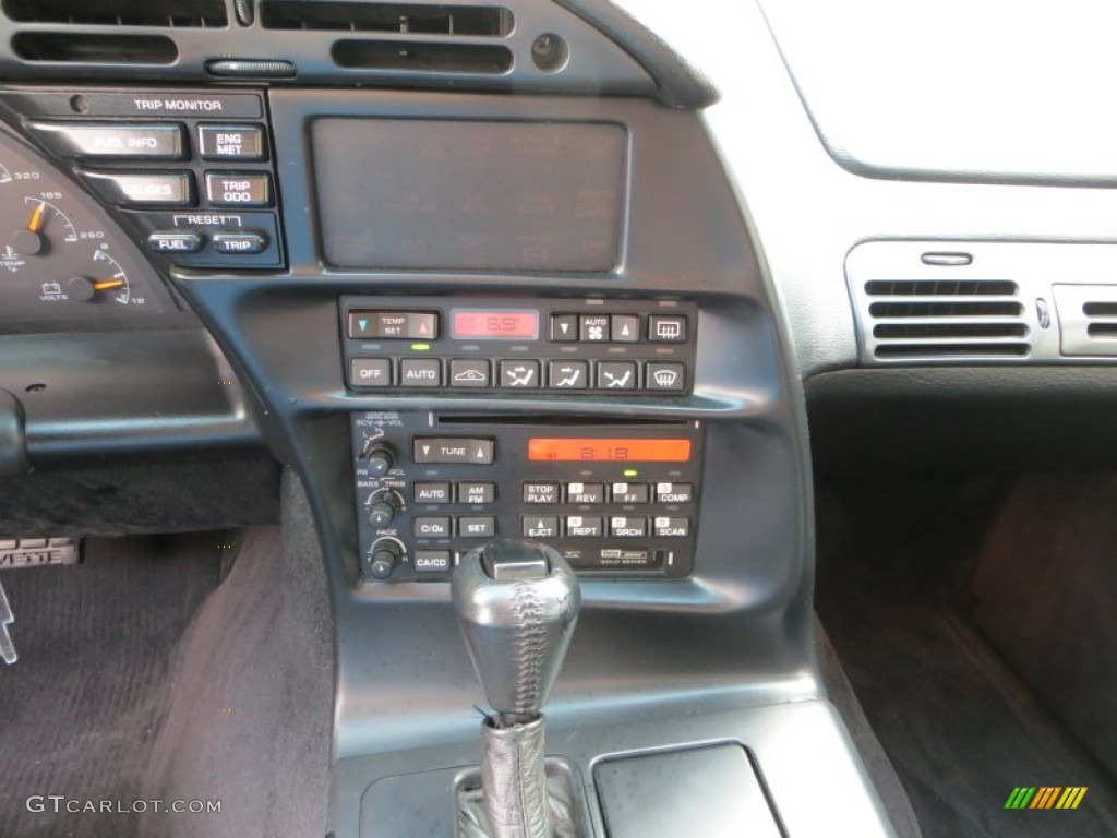 1994 Chevrolet Corvette Coupe Controls Photo #80996149