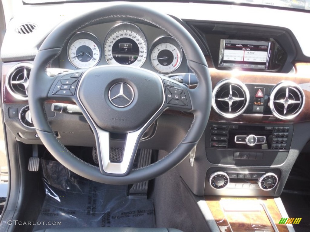 2013 Mercedes-Benz GLK 250 BlueTEC 4Matic Black Dashboard Photo #80996809