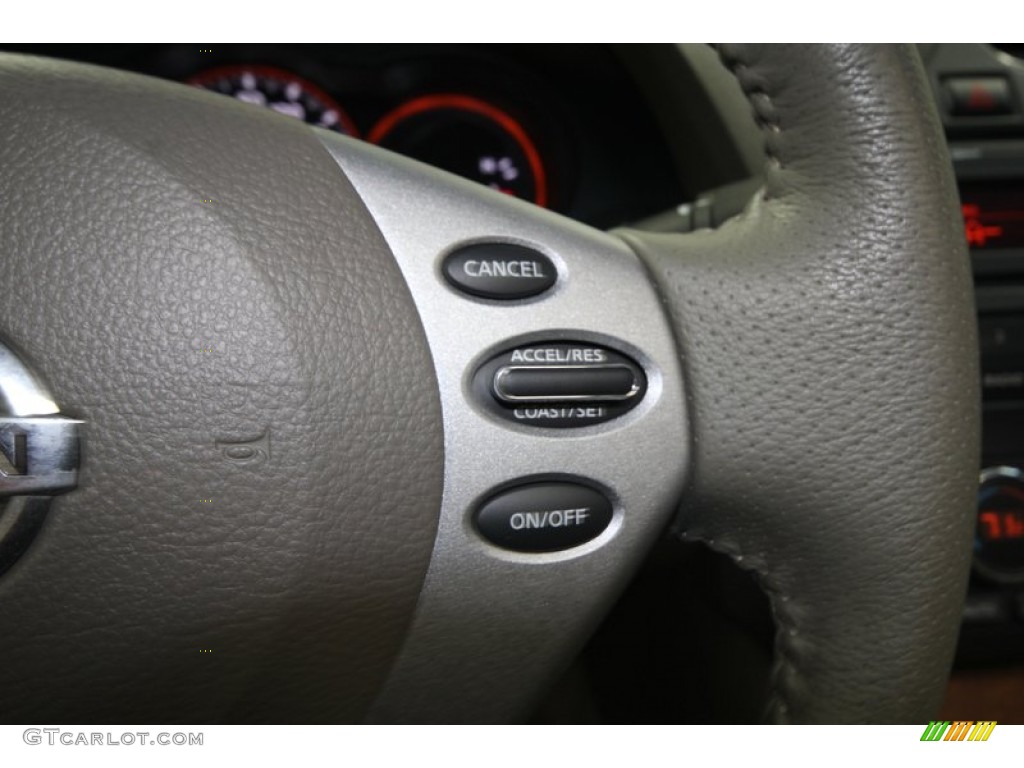 2008 Nissan Altima 3.5 SE Coupe Controls Photo #80998631