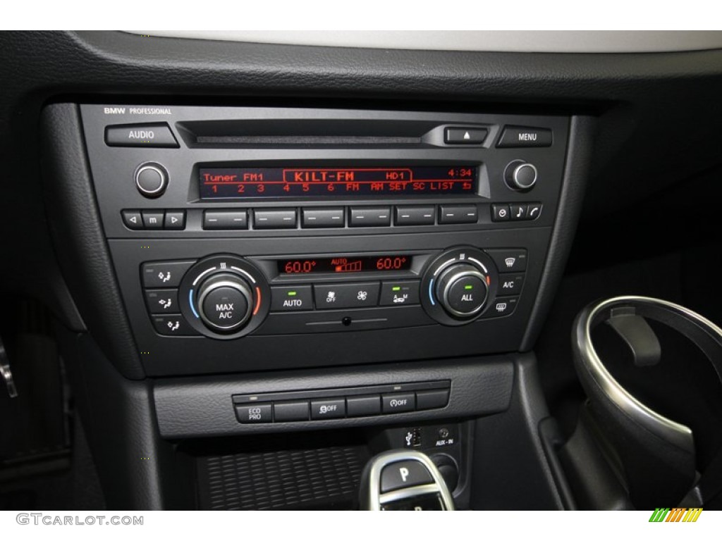 2014 BMW X1 sDrive28i Controls Photo #80999730