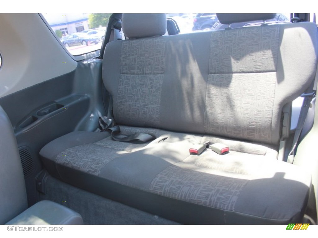 2001 Isuzu Rodeo Sport S 4WD Rear Seat Photo #81000286