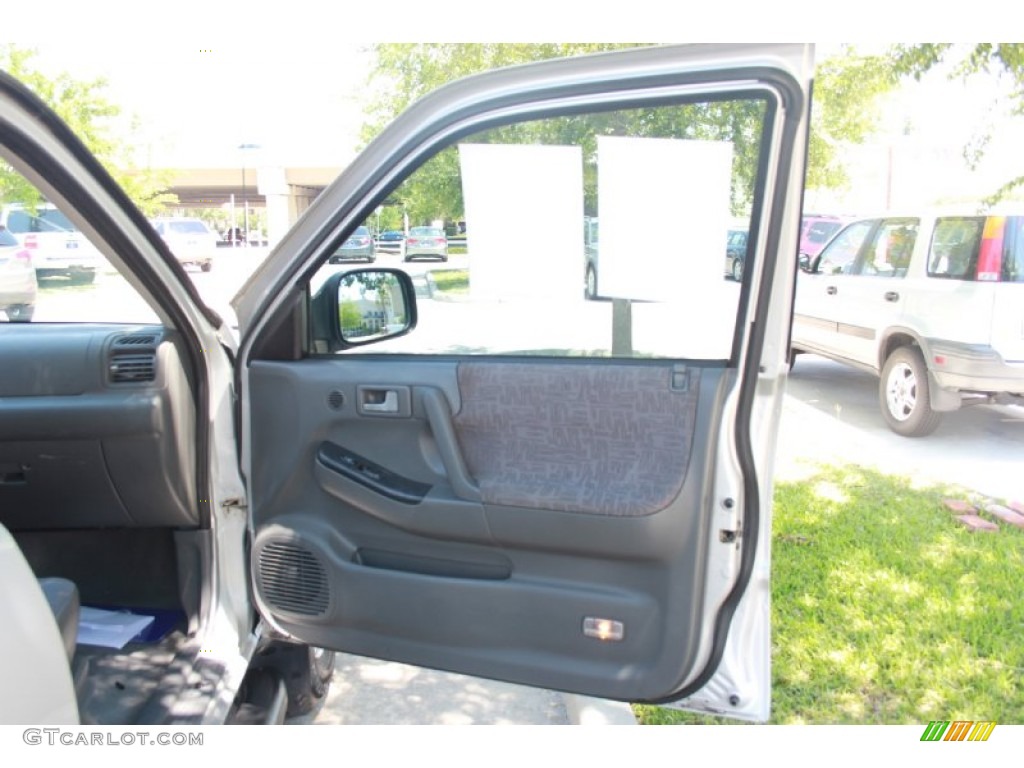 2001 Isuzu Rodeo Sport S 4WD Door Panel Photos