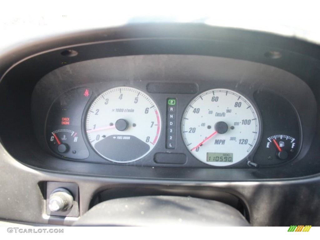2001 Isuzu Rodeo Sport S 4WD Gauges Photo #81000485