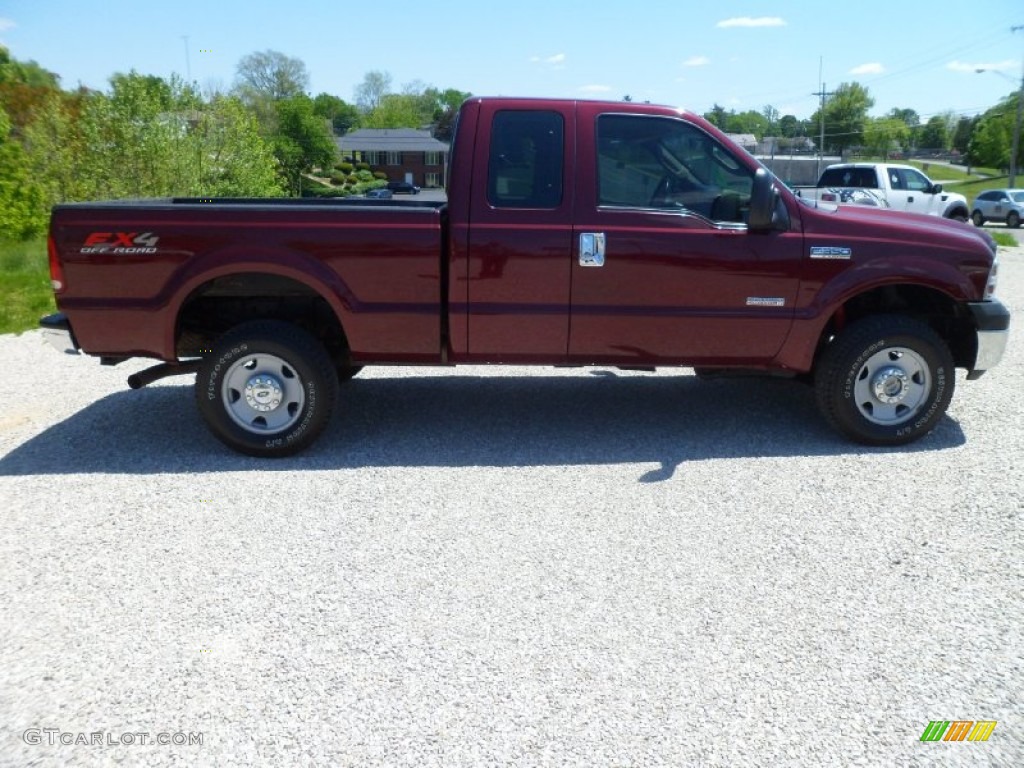 2006 F350 Super Duty XL SuperCab 4x4 - Dark Toreador Red Metallic / Tan photo #2