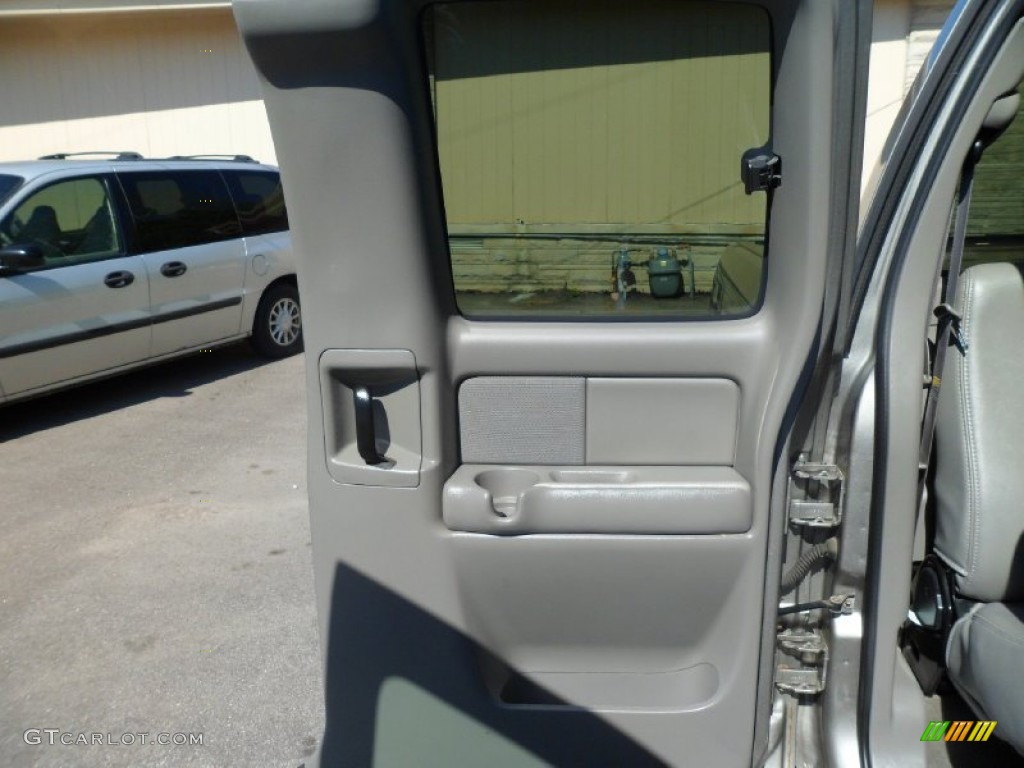 2003 Silverado 1500 LS Extended Cab 4x4 - Light Pewter Metallic / Dark Charcoal photo #19