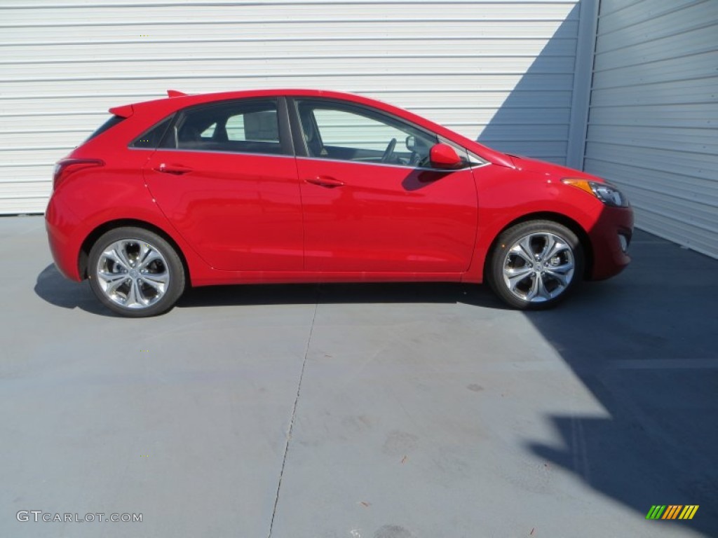 2013 Elantra GT - Volcanic Red / Beige photo #4