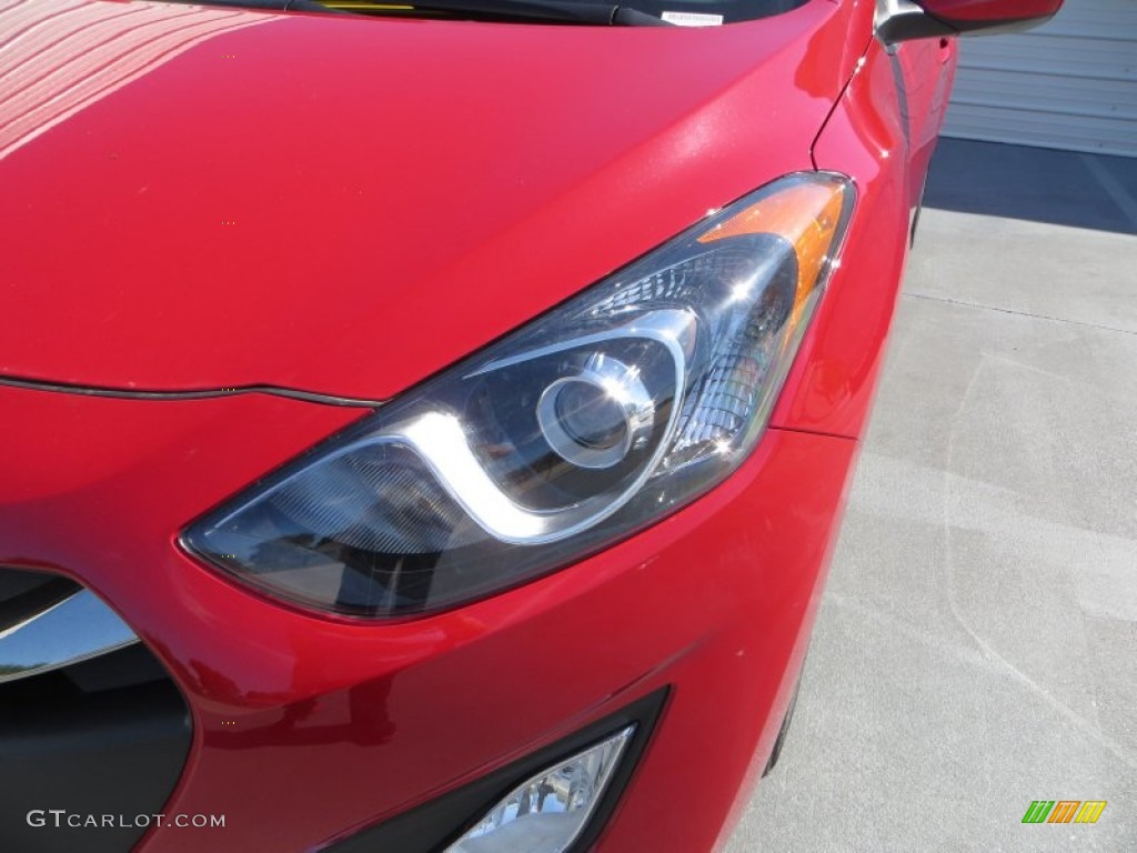 2013 Elantra GT - Volcanic Red / Beige photo #10
