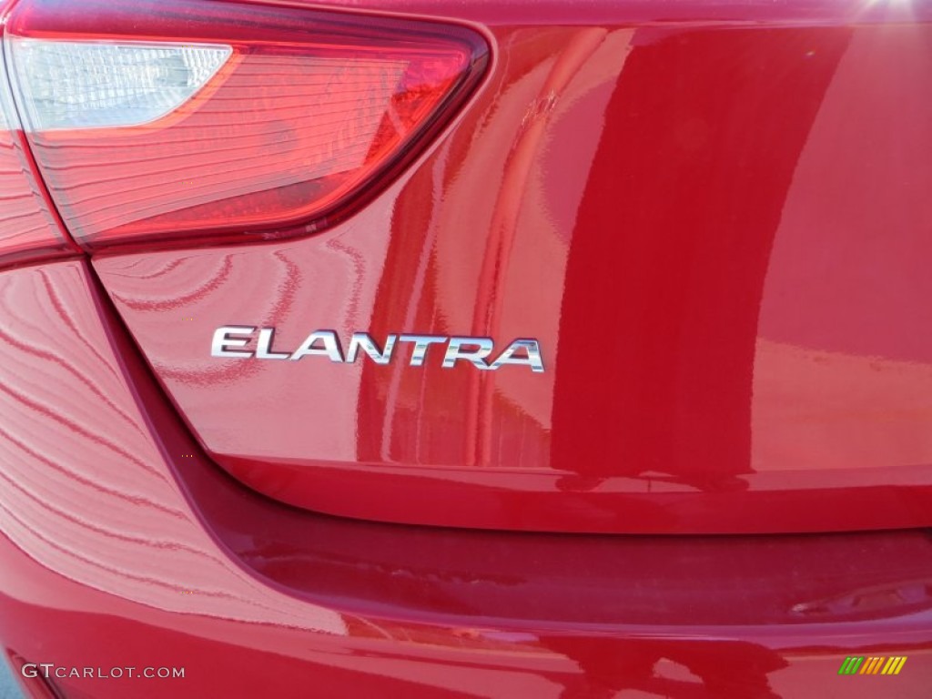 2013 Elantra GT - Volcanic Red / Beige photo #15