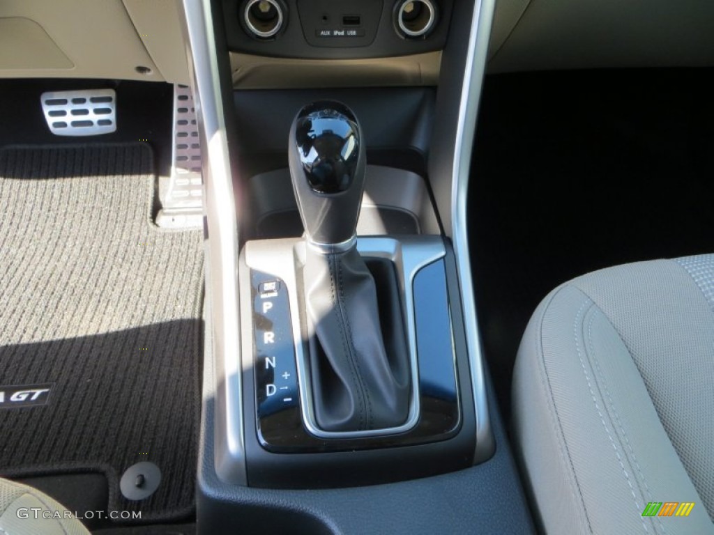 2013 Elantra GT - Volcanic Red / Beige photo #29