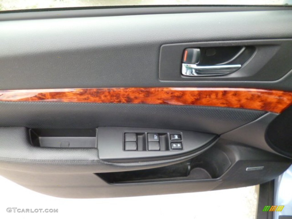 2011 Subaru Outback 2.5i Limited Wagon Off Black Door Panel Photo #81005101