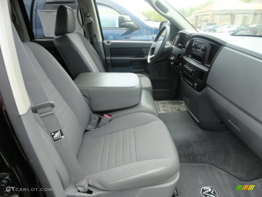 2006 Ram 1500 ST Quad Cab - Black / Medium Slate Gray photo #13