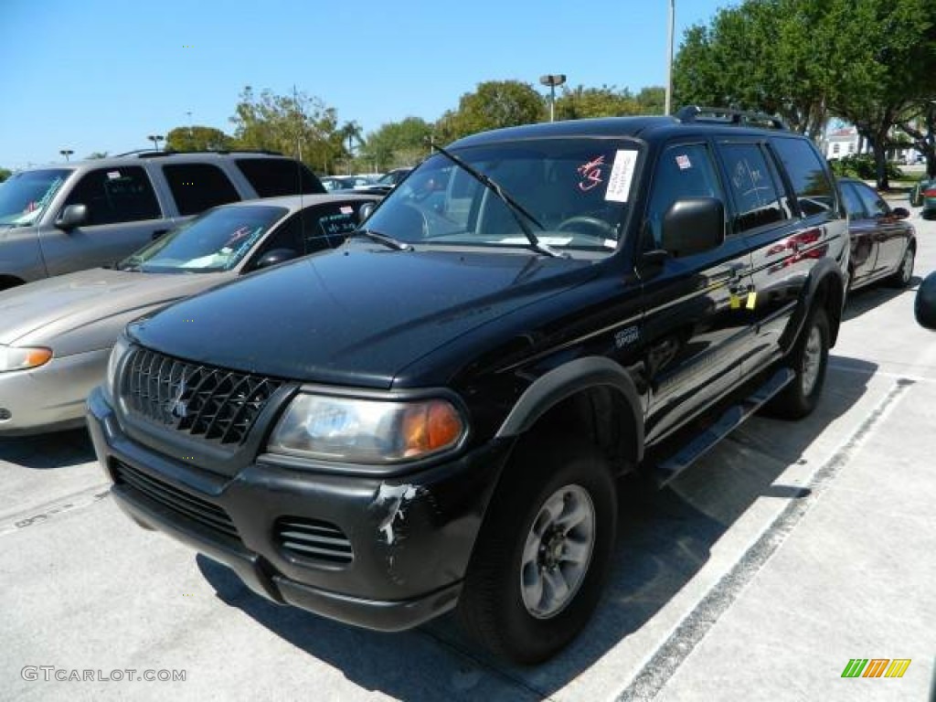 Solano Black Pearl 2003 Mitsubishi Montero Sport ES Exterior Photo #81006194