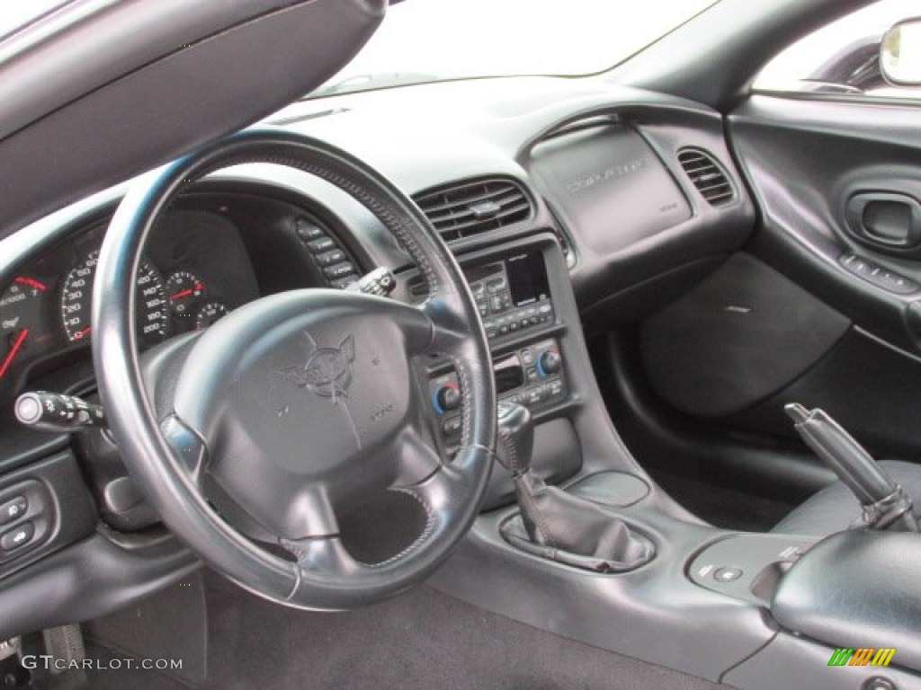 2003 Chevrolet Corvette Coupe Black Dashboard Photo #81007238