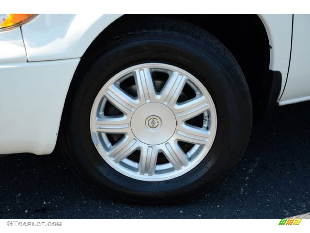 2007 Chrysler Town & Country Touring Wheel Photo #81008390