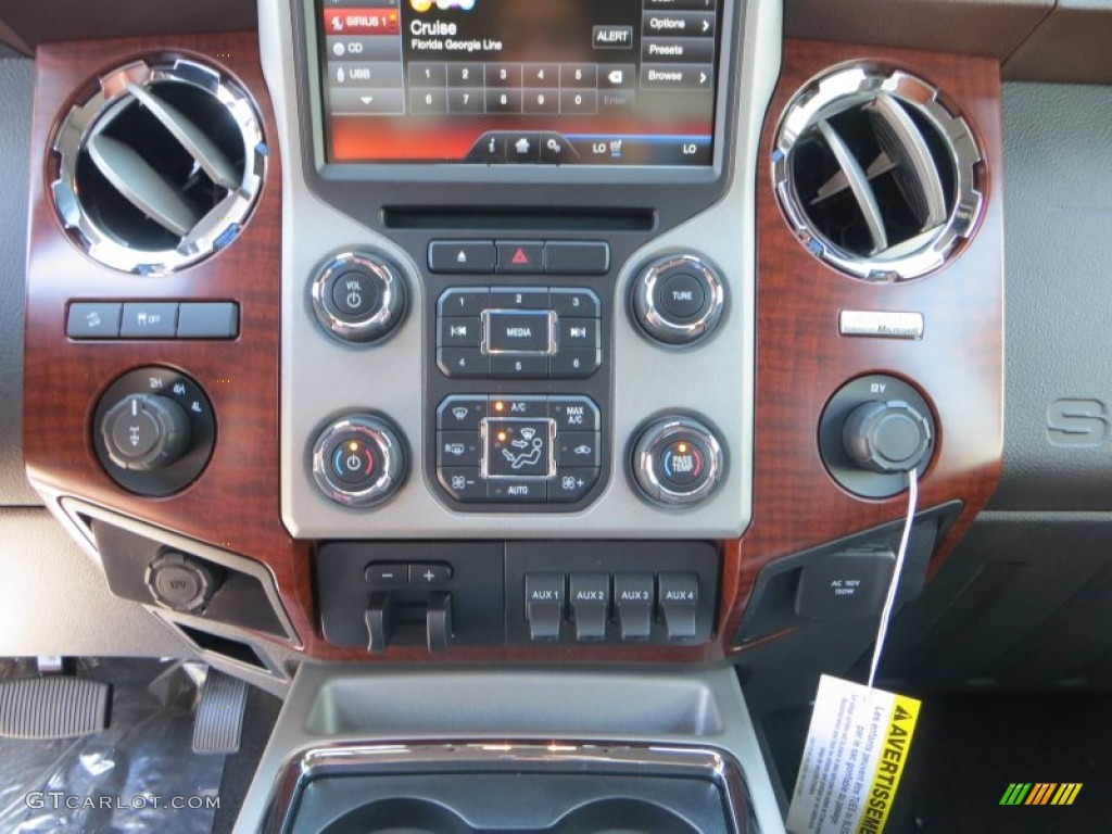 2013 Ford F250 Super Duty King Ranch Crew Cab 4x4 Controls Photo #81008822
