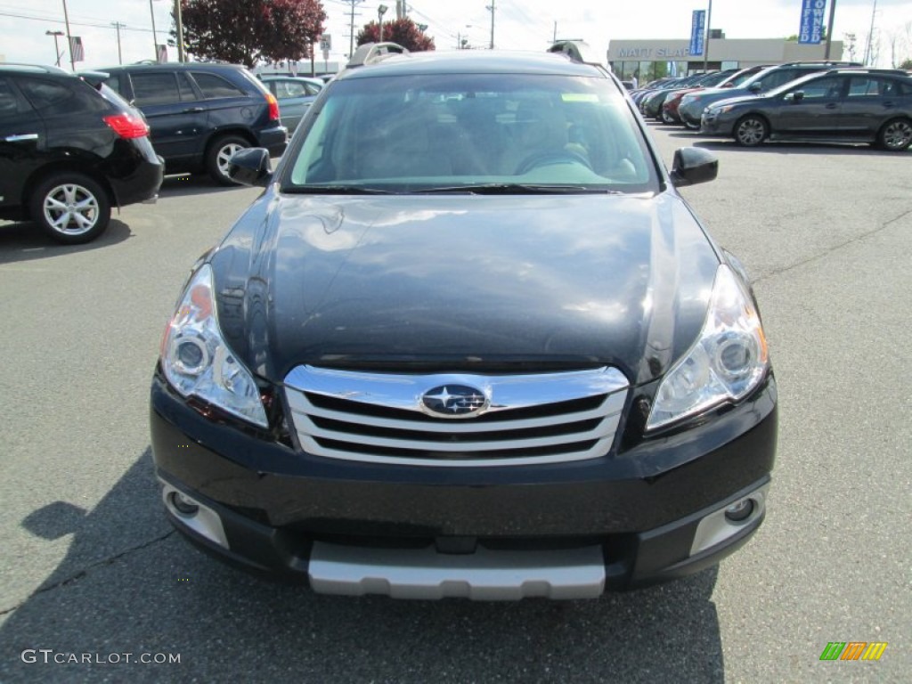 2011 Outback 2.5i Premium Wagon - Crystal Black Silica / Warm Ivory photo #3