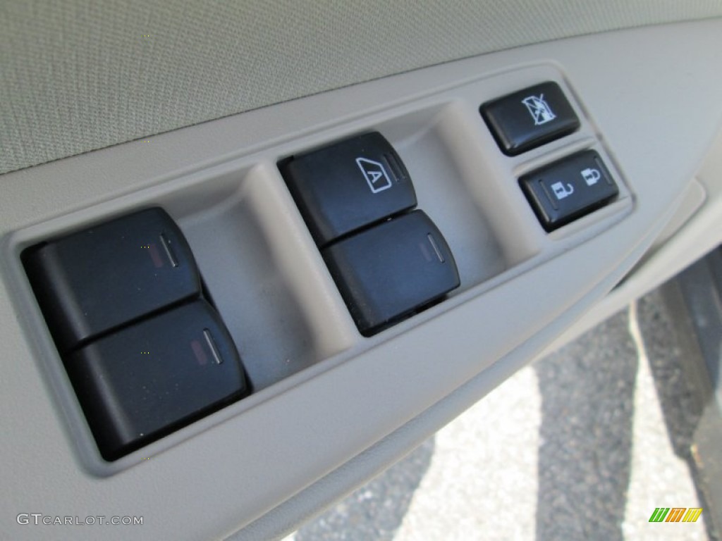 2011 Outback 2.5i Premium Wagon - Crystal Black Silica / Warm Ivory photo #13