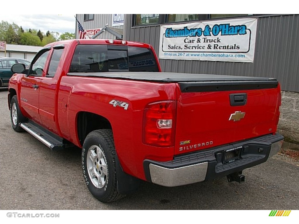 2007 Silverado 1500 LT Extended Cab 4x4 - Victory Red / Ebony Black photo #6