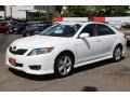 Super White - Camry SE Photo No. 3