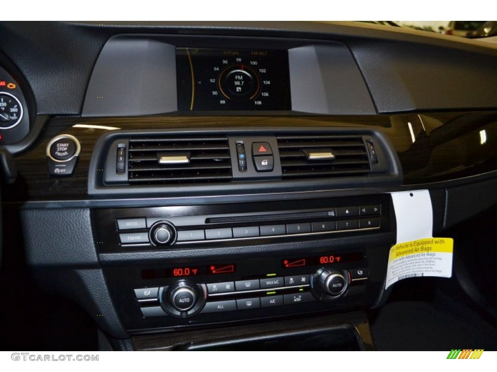2013 BMW 5 Series 528i Sedan Controls Photo #81016047