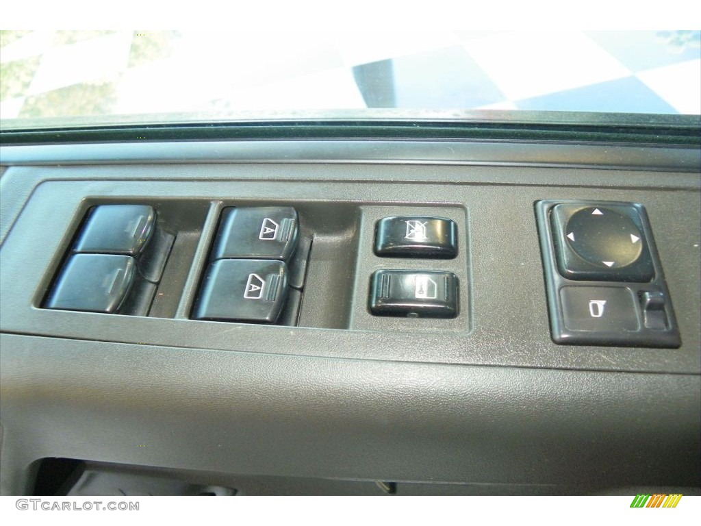 2005 Titan LE Crew Cab - Red Brawn / Graphite/Titanium photo #15