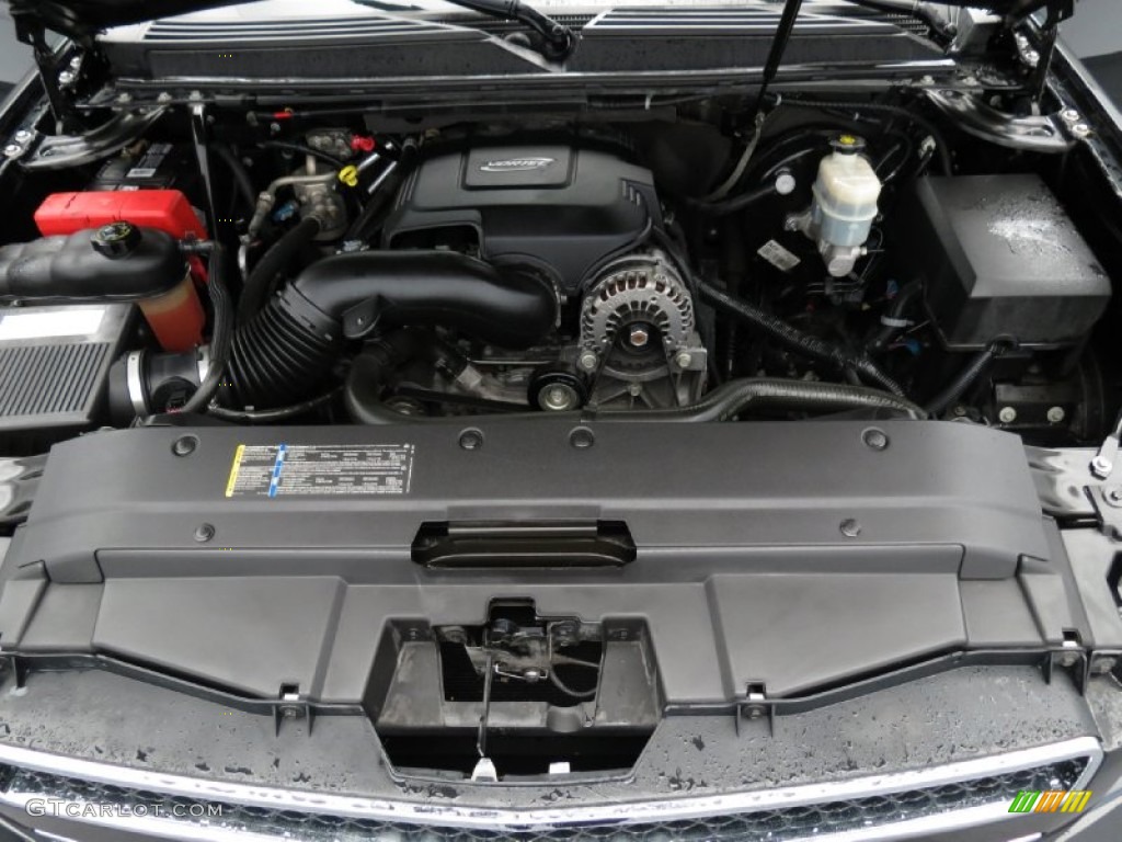 2007 Chevrolet Tahoe LTZ Engine Photos