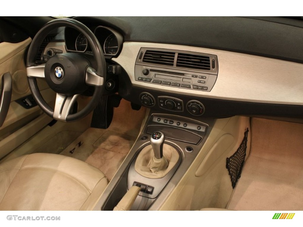2003 BMW Z4 2.5i Roadster Beige Dashboard Photo #81017085