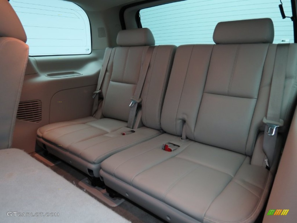 2013 GMC Yukon SLT Rear Seat Photos