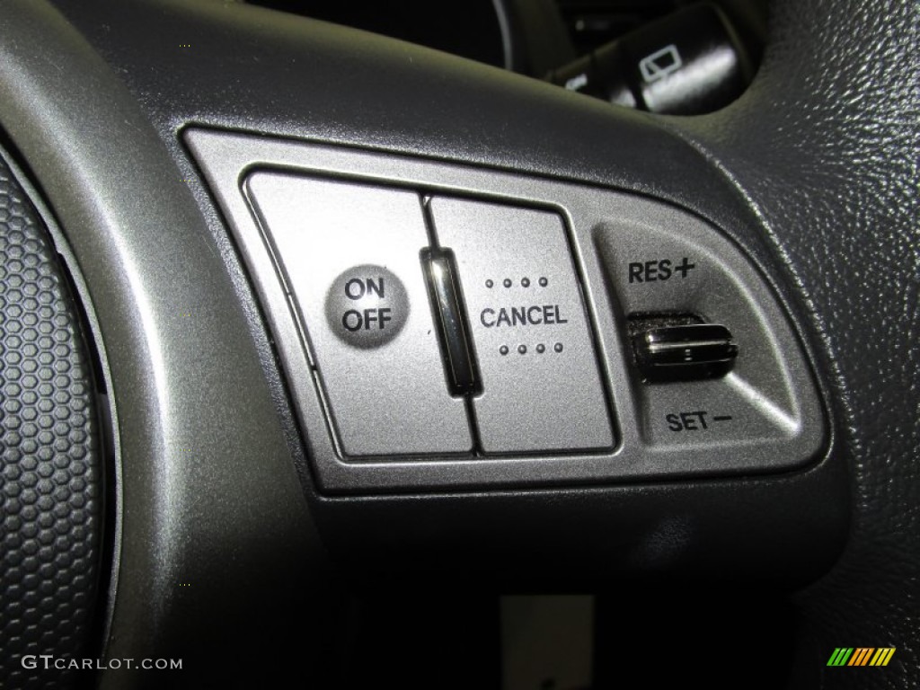 2011 Kia Soul + Controls Photo #81022983