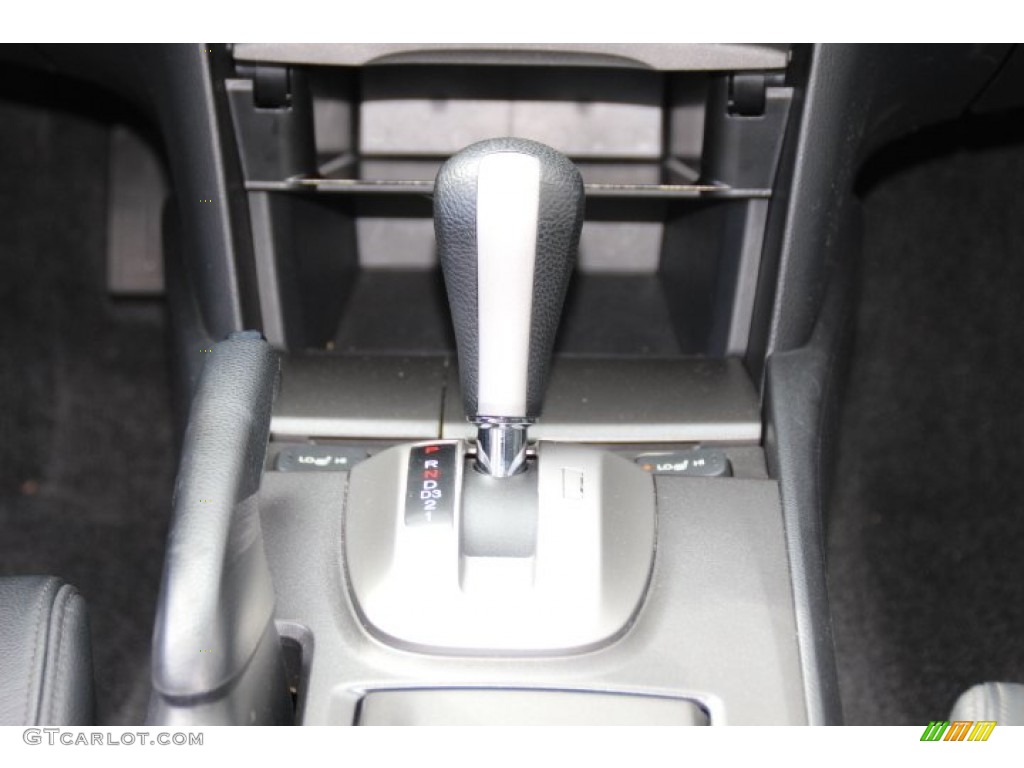 2011 Honda Accord SE Sedan Transmission Photos