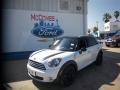 Light White - Cooper Countryman Photo No. 1