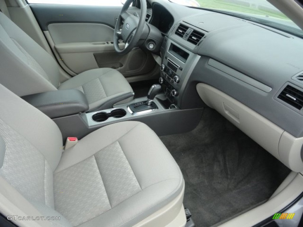Medium Light Stone Interior 2011 Ford Fusion SE Photo #81030921