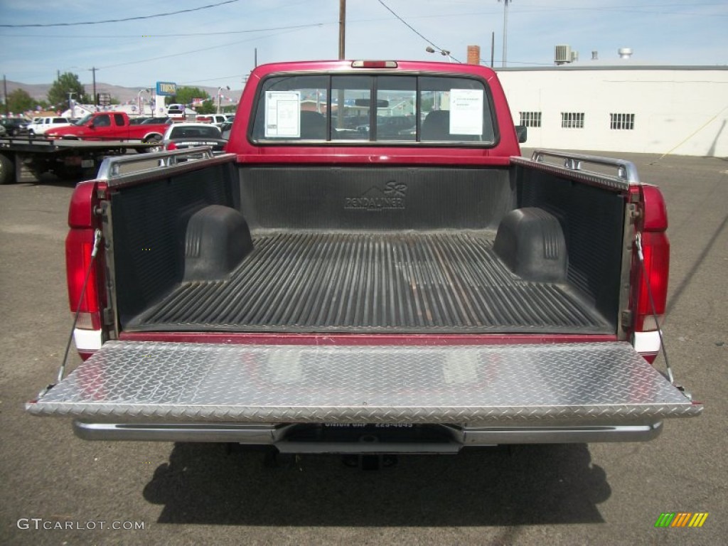 1995 F150 XLT Extended Cab 4x4 - Electric Currant Red Pearl / Gray photo #21