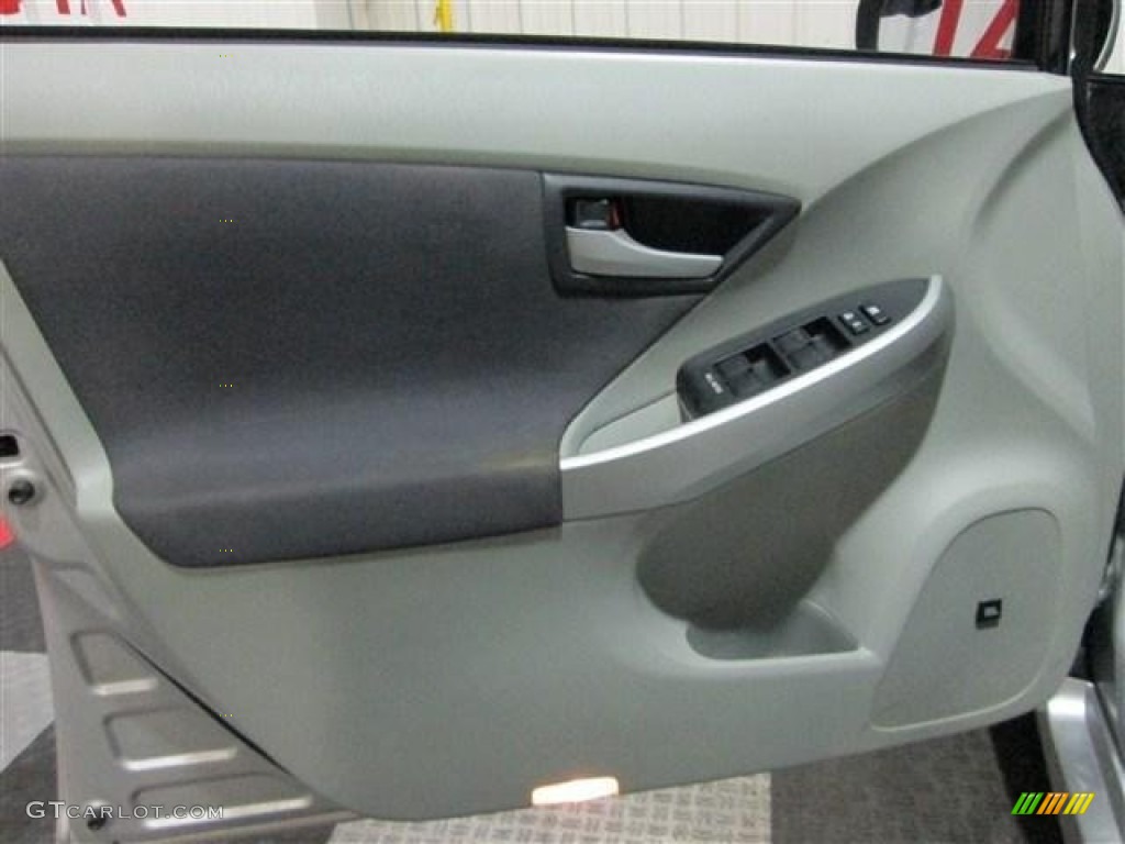 2010 Prius Hybrid III - Winter Gray Metallic / Misty Gray photo #9