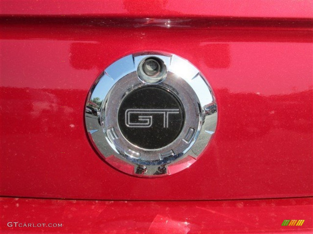 2005 Ford Mustang GT Premium Convertible Marks and Logos Photos
