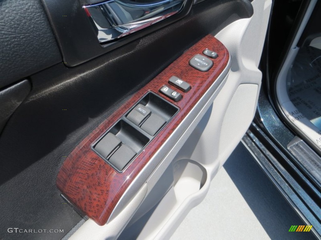 2013 Camry XLE - Cosmic Gray Metallic / Ash photo #22