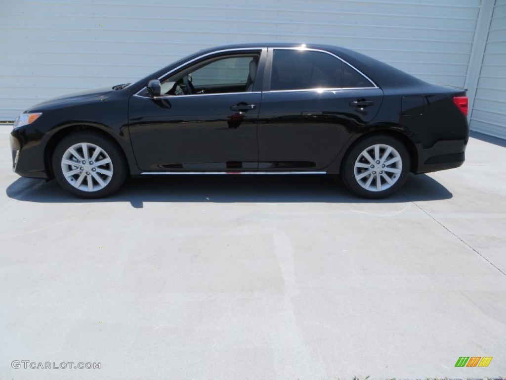 2013 Camry XLE - Attitude Black Metallic / Ash photo #6