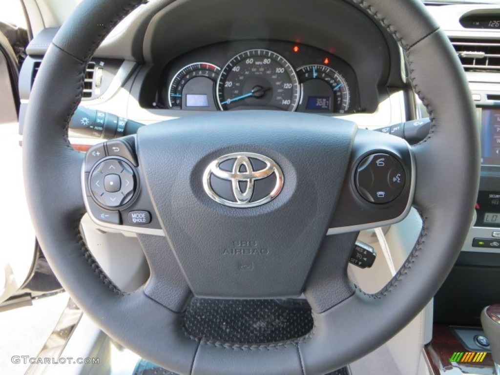 2013 Camry XLE - Attitude Black Metallic / Ash photo #33