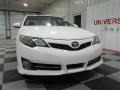 Super White - Camry SE Photo No. 2