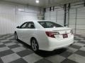 Super White - Camry SE Photo No. 5