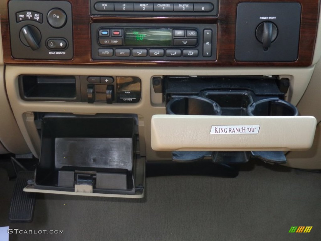2006 Ford F350 Super Duty King Ranch Crew Cab 4x4 Dually Controls Photo #81043249