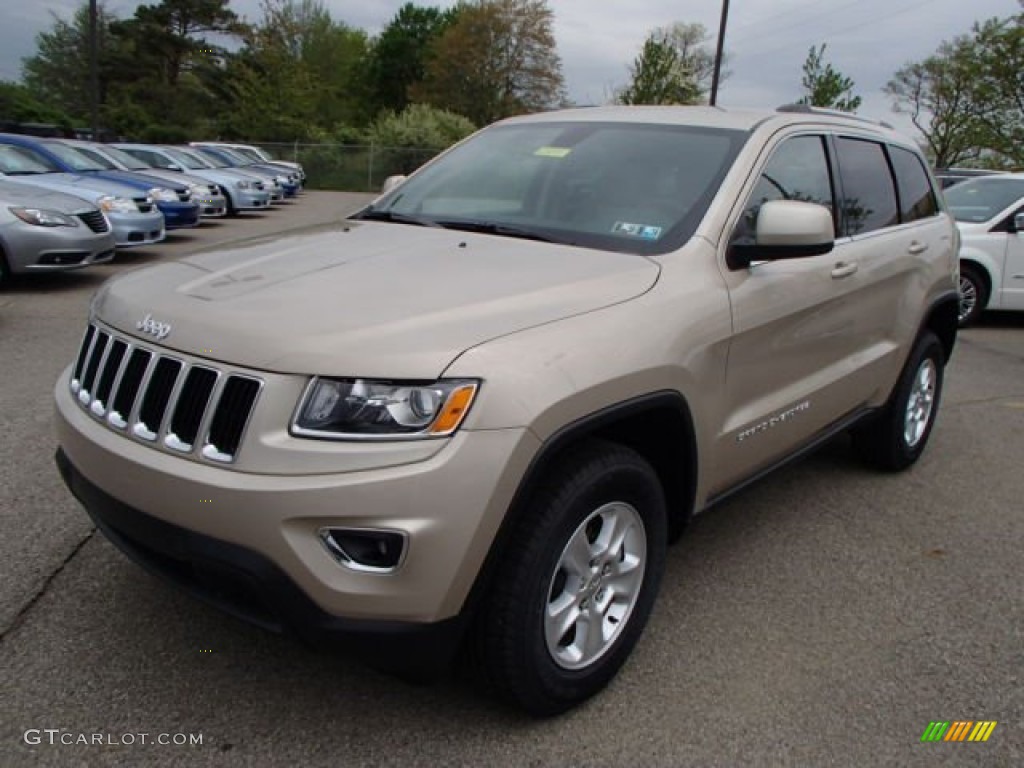 2014 Grand Cherokee Laredo 4x4 - Cashmere Pearl / New Zealand Black/Light Frost photo #2