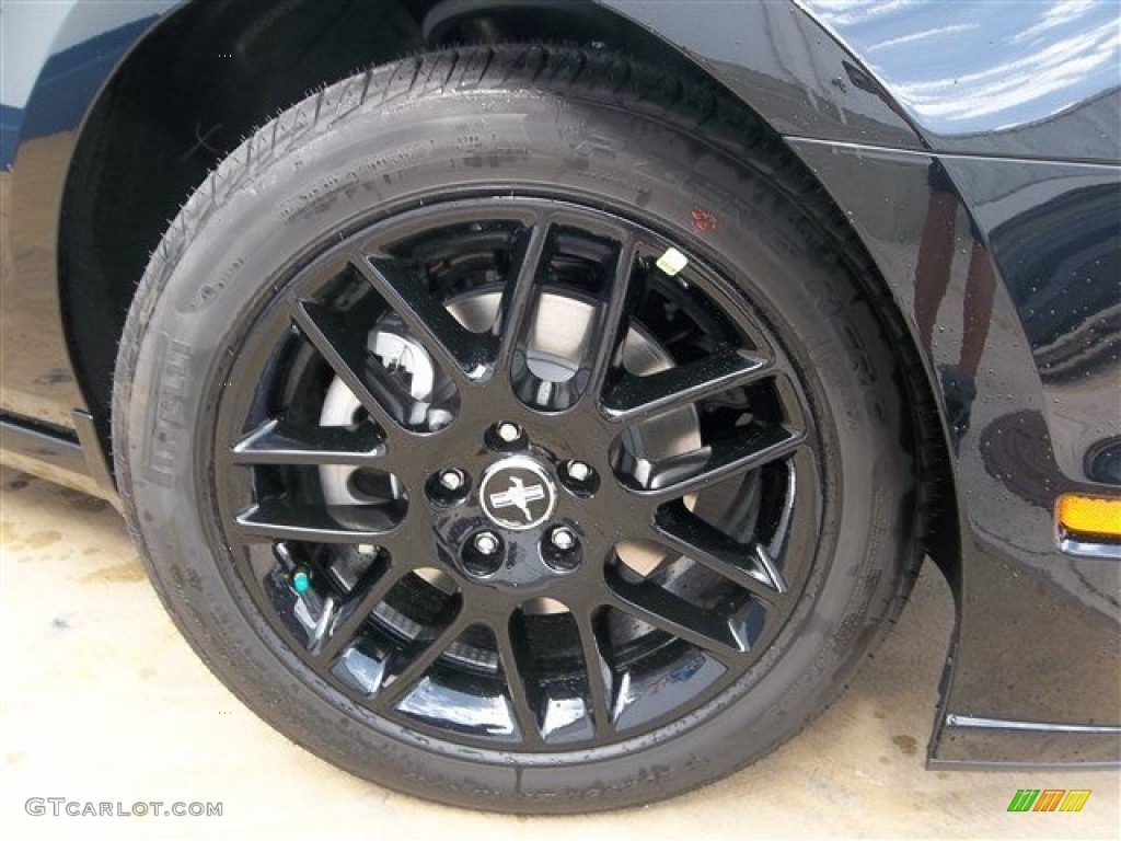 2014 Ford Mustang V6 Coupe Wheel Photo #81043901