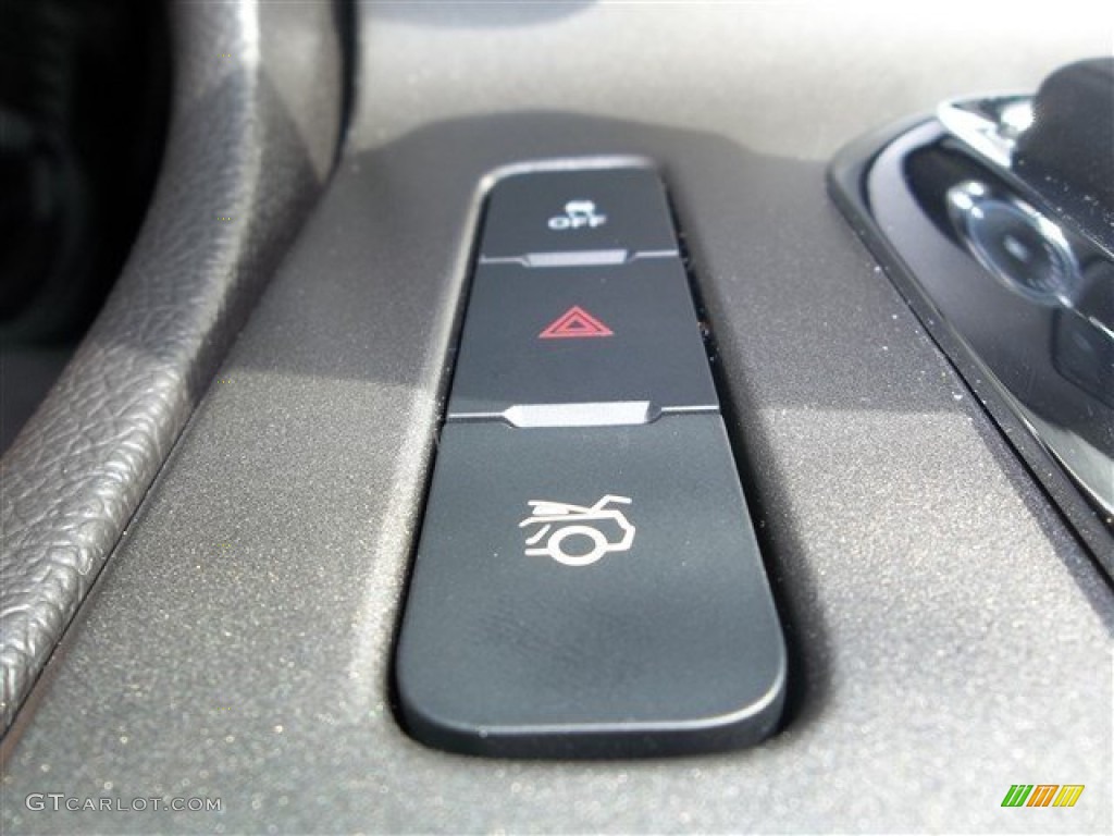 2014 Ford Mustang V6 Coupe Controls Photo #81044295