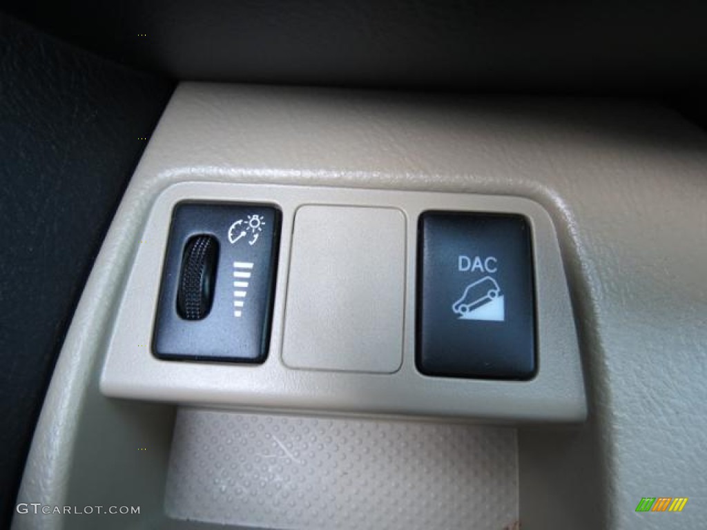 2012 Toyota RAV4 I4 4WD Controls Photo #81045273