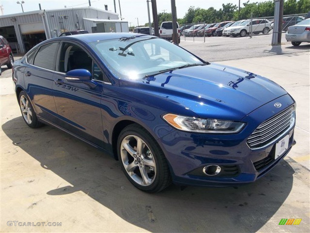 2013 Fusion SE 1.6 EcoBoost - Deep Impact Blue Metallic / SE Appearance Package Charcoal Black/Red Stitching photo #8