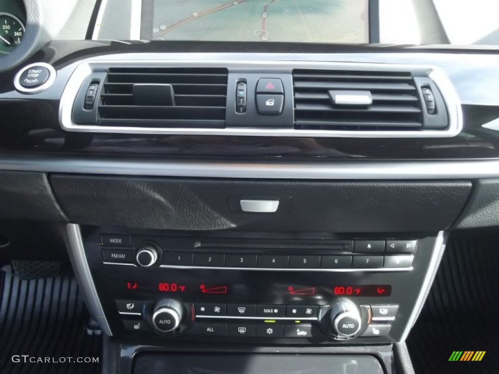 2010 BMW 5 Series 550i Gran Turismo Controls Photo #81046522